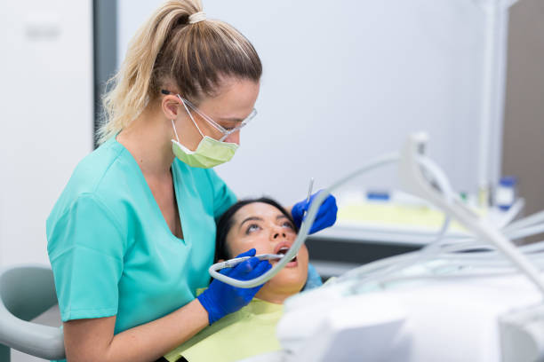 Best Emergency Gum Treatment in Seco Mines, TX